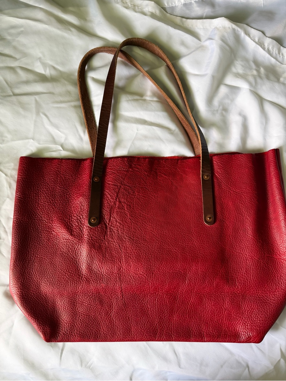 Go Forth Goods Large Avery tote in Cranberry - Picture 2 of 10